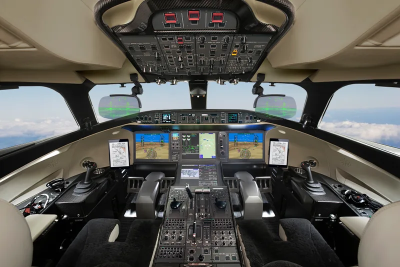 Global 8000 cabin